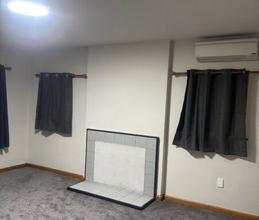Recently renovated UPPER RICCARTON 6 Bedrooms 3 Bathrooms - Photo 1