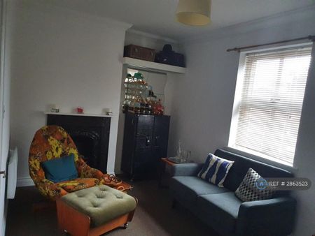 1 bedroom flat to rent - Photo 3