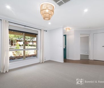 CHARMING HOME IN QUIET WEST WODONGA COURT - Photo 5