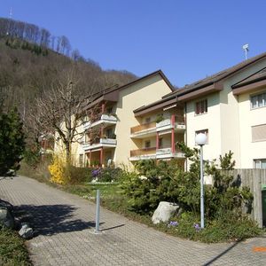 Attractive home with modern amenities - Photo 2