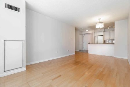 For Lease - 18 Wanless Avenue Unit# 314, Toronto, Ontario - Photo 2