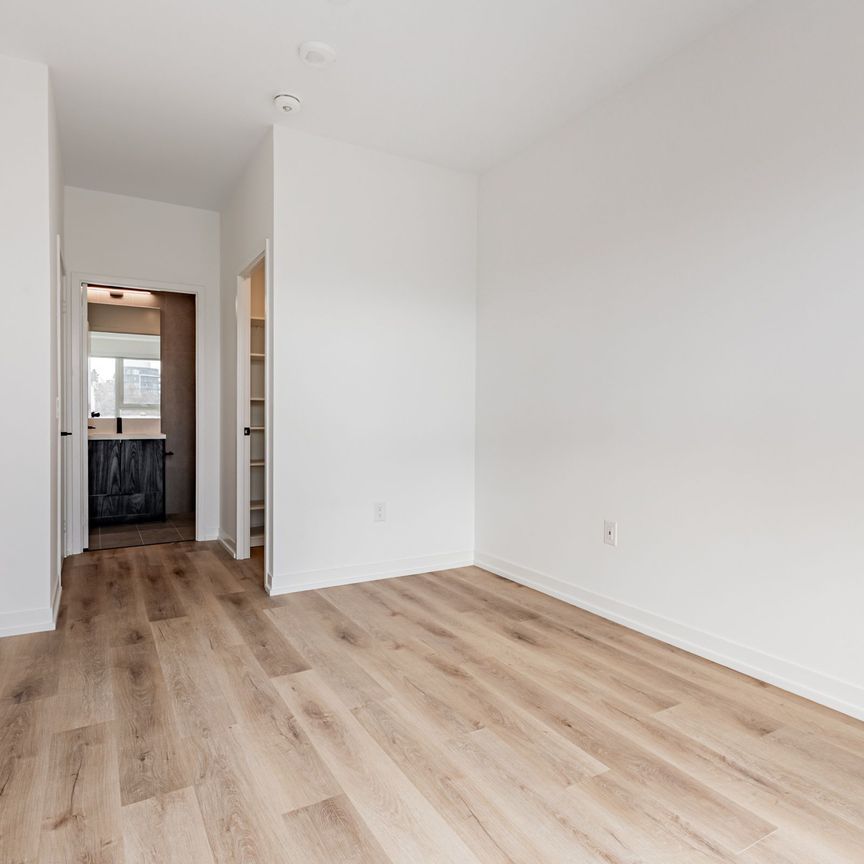 For Lease - 5 York Garden Way Unit# TH104, Toronto, Ontario - Photo 1