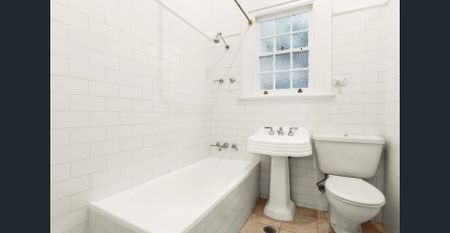 Family Retreat in superior location - Photo 4