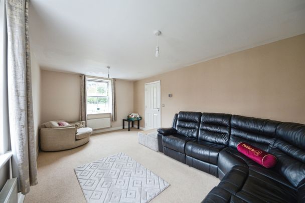 Kendrick Grove, Birmingham - Photo 1