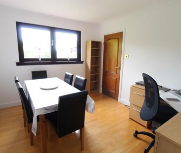 4 bedroom bungalow to rent - Photo 2