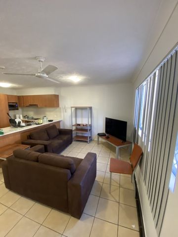 1 Bedroom $280 p.w. Ashmore - Photo 3