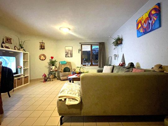 Gelijkvloers appartement met 2 slaapkamers - Foto 1