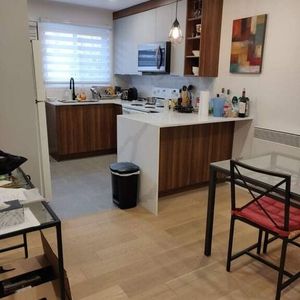 GRAND 5 1/2 MEUBLÉ ET ENTIÈREMENT RÉNOVÉ - Photo 3
