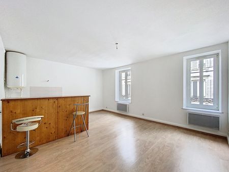 RUE PIERRE DE BLARRU - (DISPONIBILITE IMMEDIATE) - Photo 2