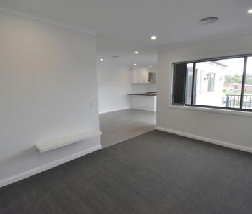 Prime Location - Stylish 2-Bedroom Unit! - Photo 6