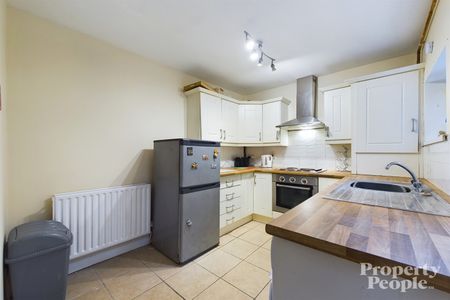 APT 1, 12 Allworthy Avenue, Belfast, BT14 6BU - Photo 5