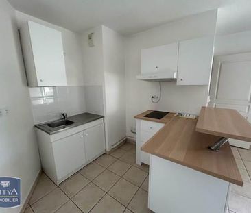 Location Appartement 2 pièces 41m² LA SEYNE SUR MER 83500 - Photo 2
