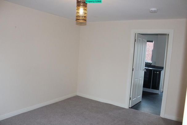 2 bedroom end of terrace house to rent - Photo 1