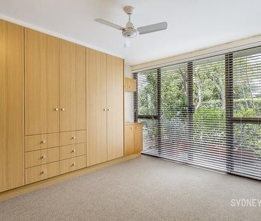 VIEWS OF THE HARBOUR | Unfurnished - Photo 4