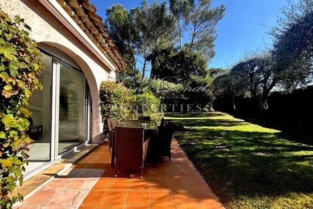 Mougins – Maison avec garage et jardin en résidence sécurisée - Photo 2