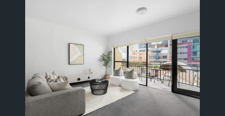 Full Furnished Boutique Two Bedrooms apartment in the heart of CBD - Photo 2