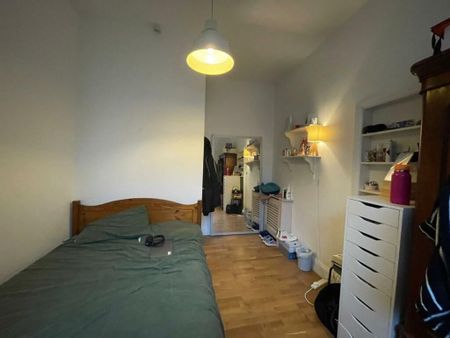 Room in a Shared House, Little Preston Street, BN1 - Photo 4