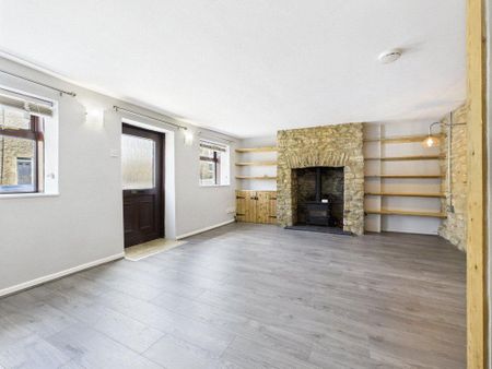 2 bedroom terraced house to rent - Photo 4