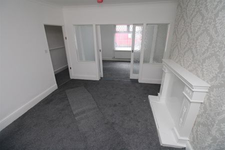 House - Terraced For Rent King Street, Ebbw Vale - Photo 2