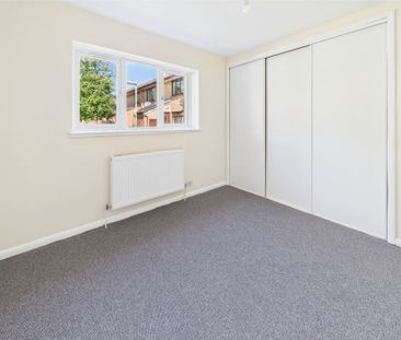 Price £995 pcm - Available Now - Unfurnished - Photo 4