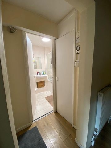 Room in a Shared House, Arthur Court, SW11 - Photo 4