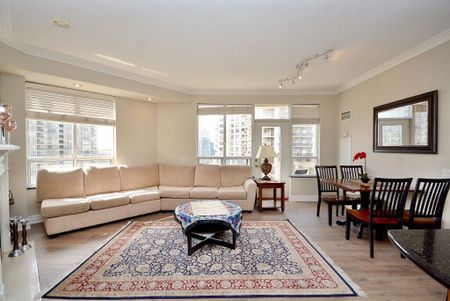For Lease - 25 Kingsbridge Garden Circle Unit# 2612, Mississauga, Ontario - Photo 4