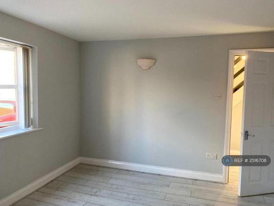3 bedroom detached house to rent - Photo 1