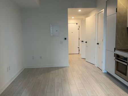 For Lease - 55 Charles Street Unit# 2811, Toronto, Ontario - Photo 3