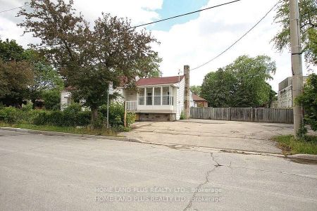 For Lease - 189 Maplehurst Avenue Unit# Mainfl, Toronto, Ontario - Photo 4