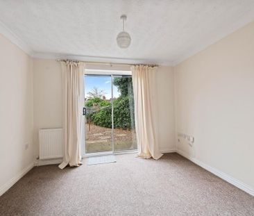 2 bedroom semi-detached house to rent - Photo 3