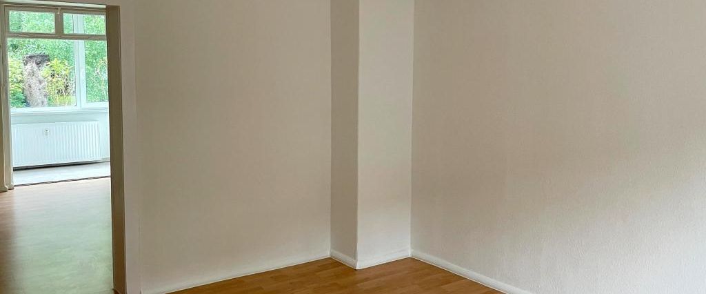 Gemütliche 2-Zimmer-Wohnung mit Loggia und Einbauküche in Chemnitz-Hilbersdorf! - Photo 1