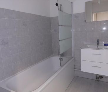 Location Appartement 3 pièces 64m² VERNON 27200 - Photo 2