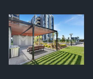 LUXURIOUS NEAR NEW ONE BEDROOM + STUDY APARTMENT FURNISHED AVAILABL... - Photo 5