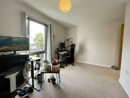 2 Bedroom - Photo 3