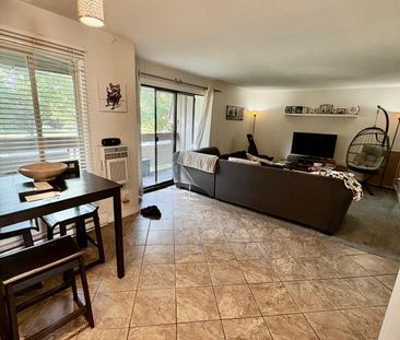 Bright & Spacious Upper Unit - Photo 1