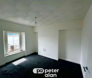 John Street, CF47 - Photo 2
