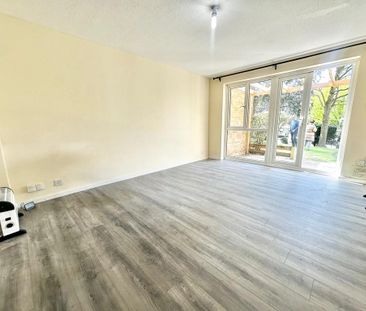 1 bedroom ground floor flat to rent - Photo 1