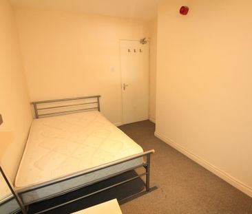 6 bedroom townhouse to rent - Photo 6