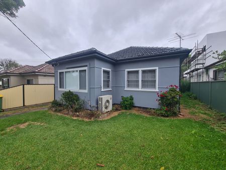 98A Griffiths Avenue, 2200, Bankstown Nsw - Photo 3