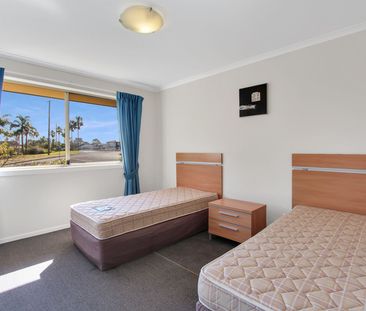 Coastal Living in a Secure 3-Bed Apartment - Photo 3