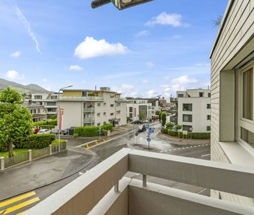 Centrally located, completely renovated 2024! - Photo 4