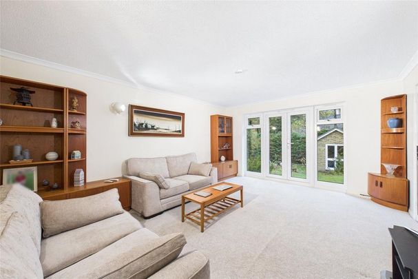 4 bedroom detached house to rent - Photo 1