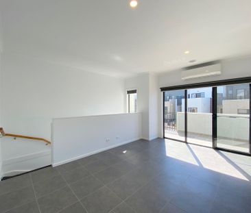 Modern Living in Wollert - 14 Sheba Way - Photo 2