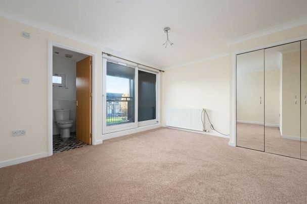 4 bedroom townhouse to rent - Photo 1