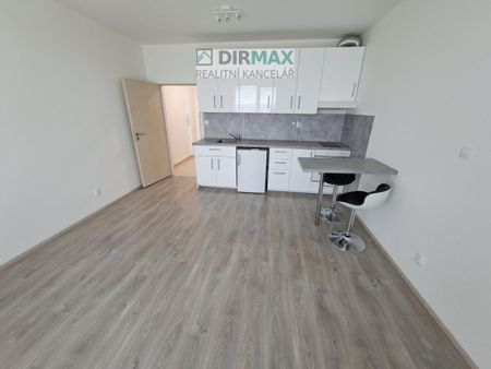 Pronájem bytu 1+kk 32 m2 - Photo 3