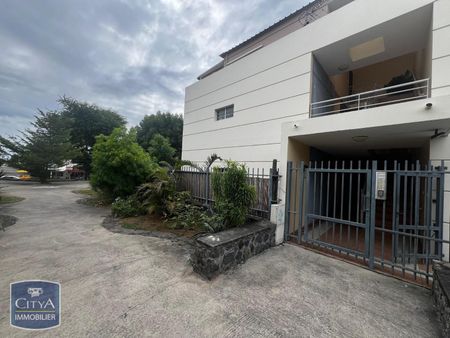 Location Appartement 1 pièce 33m² ST GILLES LES BAINS 97434 - Photo 5