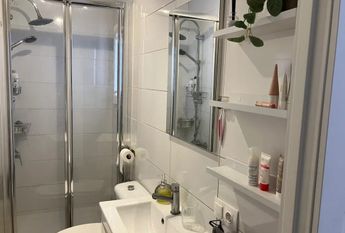 Carrer de Wagner, Santa Coloma de Gramanet, Catalonia 08923