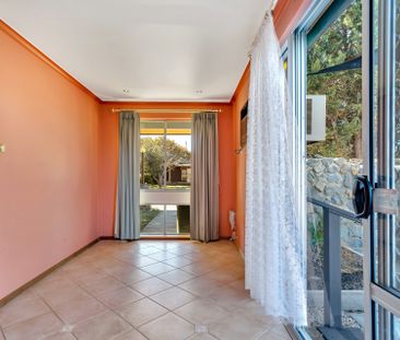 Open the Door to Coastal Comfort and Everyday Convenience - Photo 3