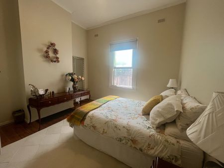 Period home in Moonee Ponds - Photo 3