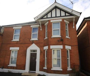 2 bedroom maisonette to rent - Photo 2